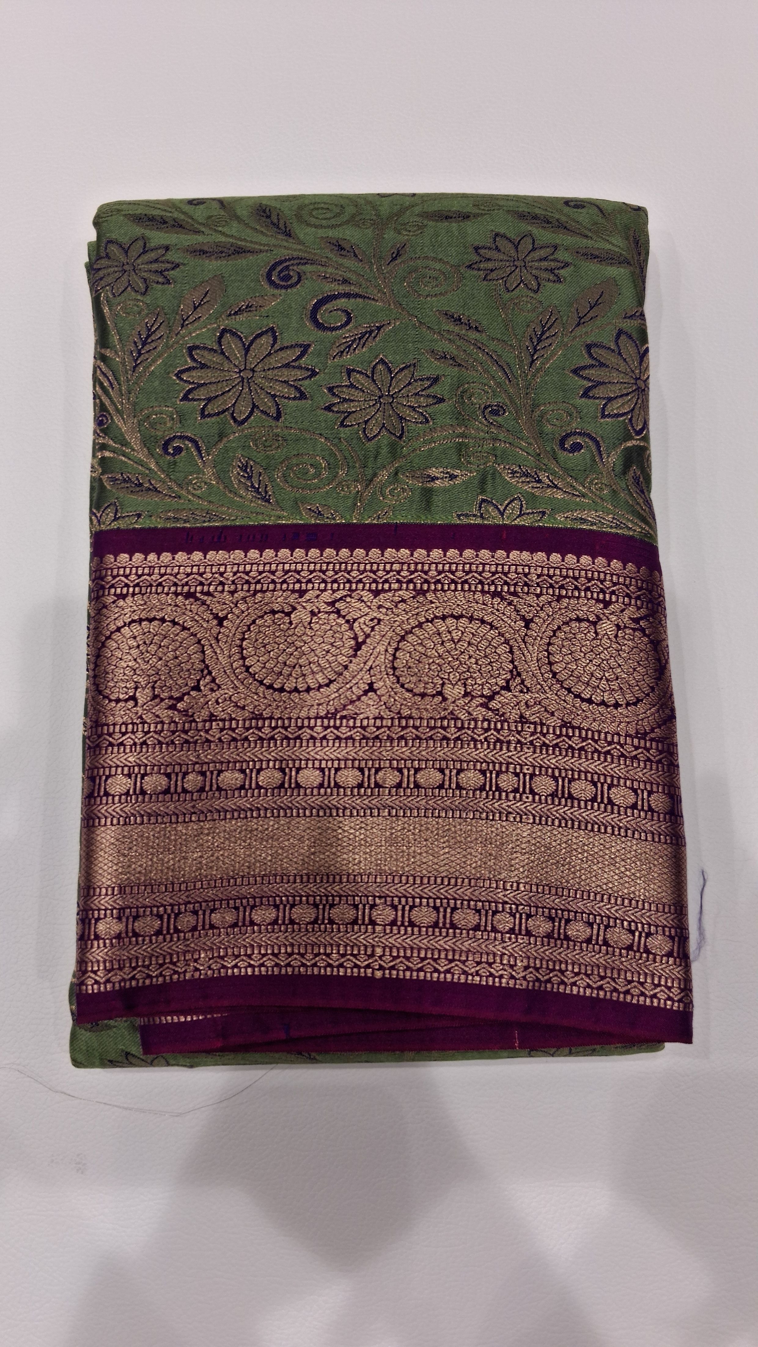 Mehendi Green Silk Saree with Magenta Zari Border 5665012