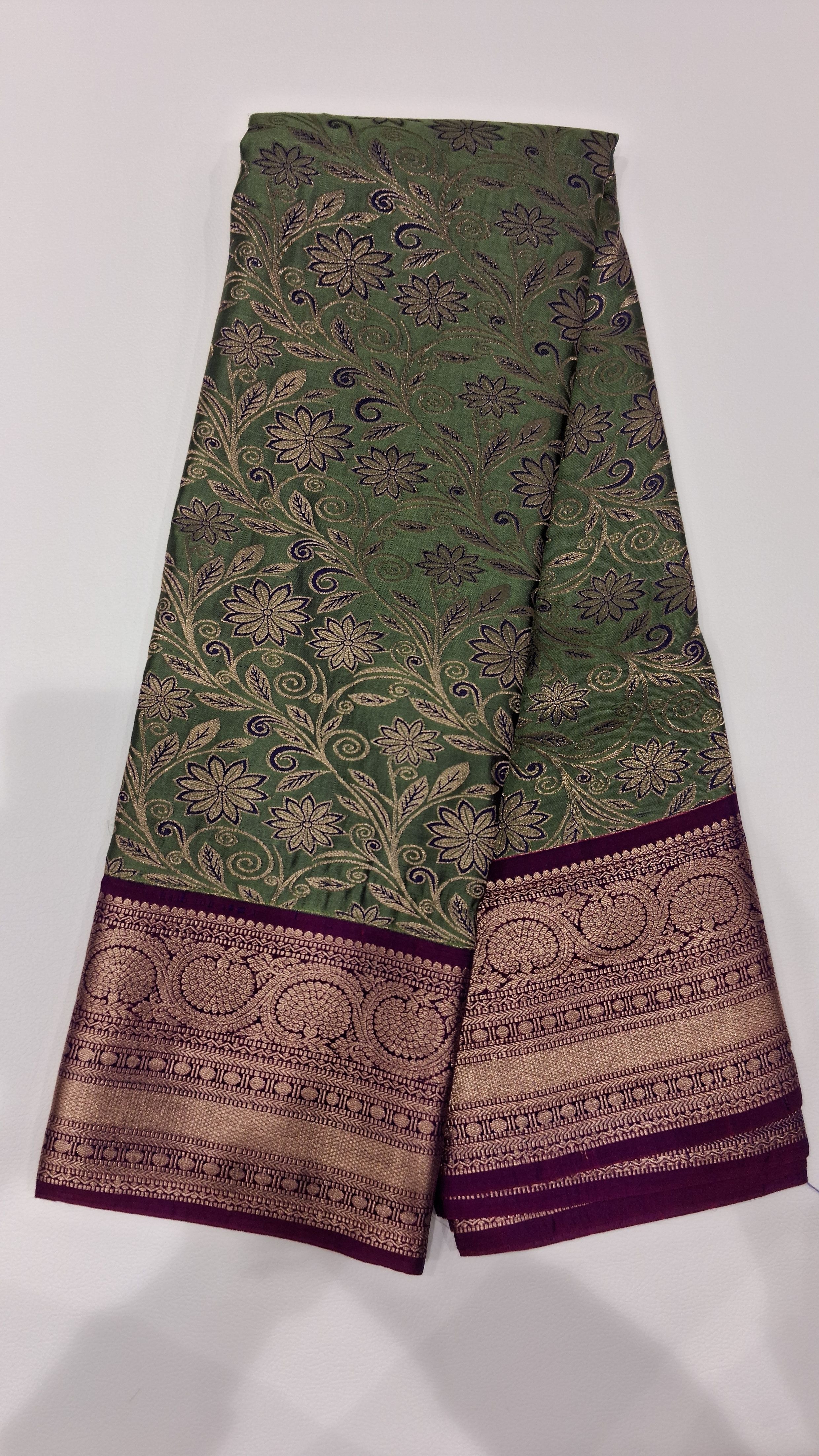 Mehendi Green Silk Saree with Magenta Zari Border 5665012
