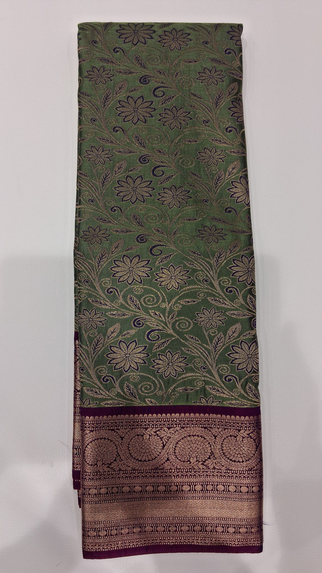 Mehendi Green Silk Saree with Magenta Zari Border 5665012