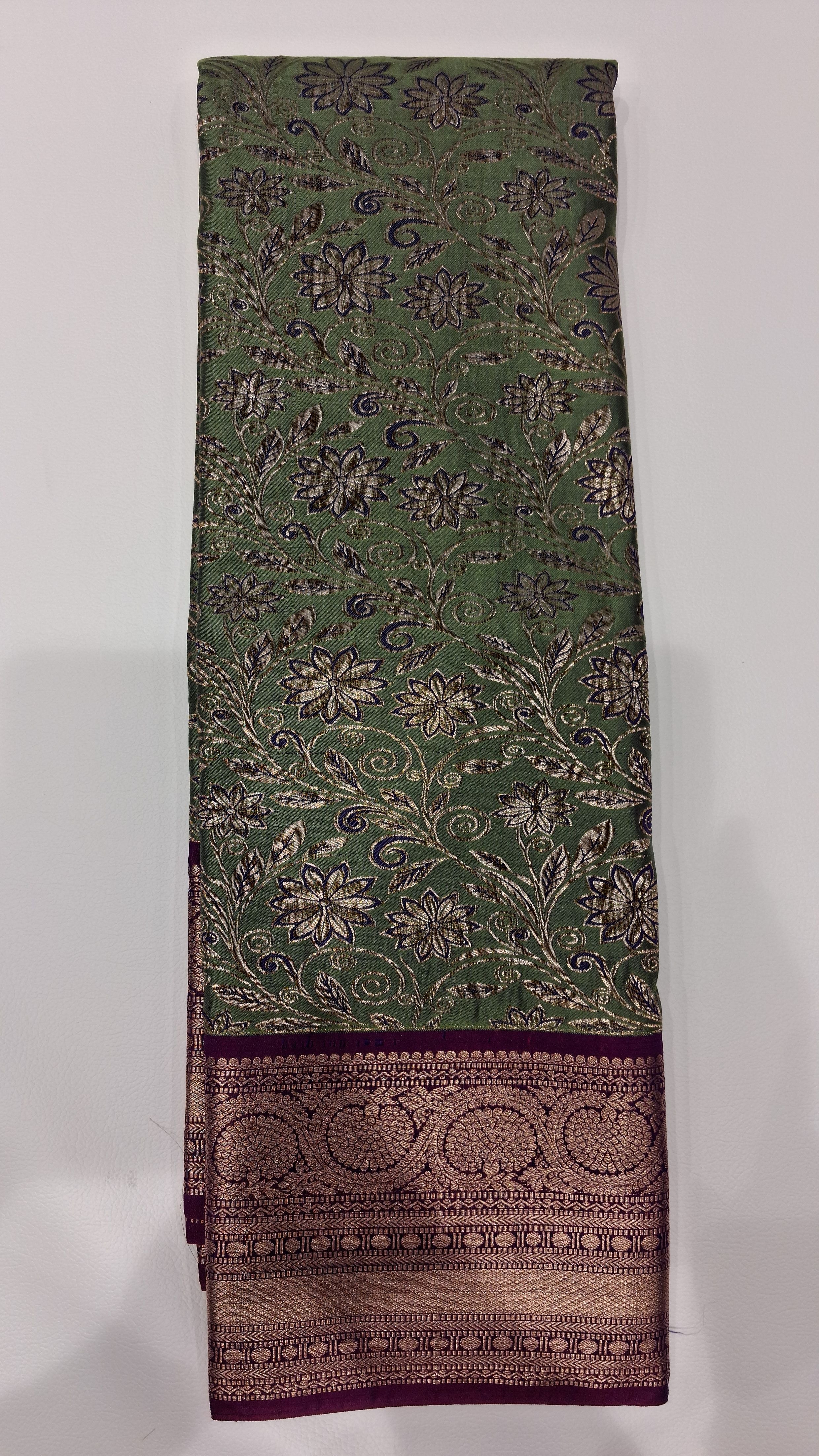 Mehendi Green Silk Saree with Magenta Zari Border 5665012