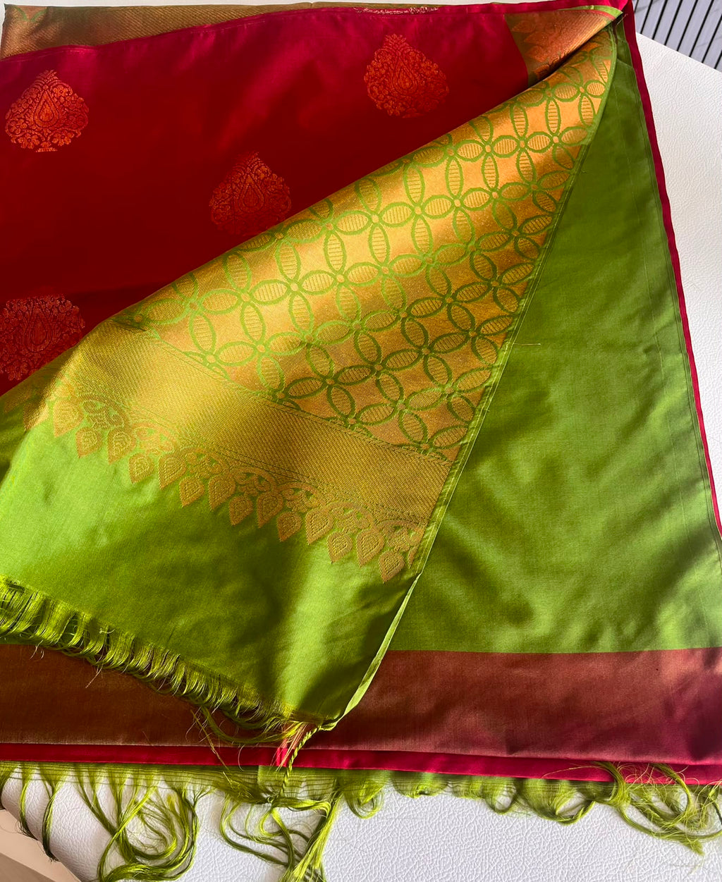 Premium Soft Silk Saree – Rani Pink & Parrot Green with Rich Zari Pallu W222068