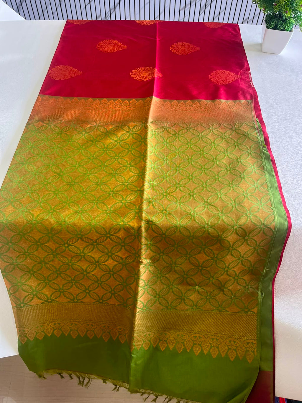 Premium Soft Silk Saree – Rani Pink & Parrot Green with Rich Zari Pallu W222068